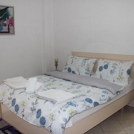 Bledi'S Cozy Apartment In New Blvd 地拉那 外观 照片